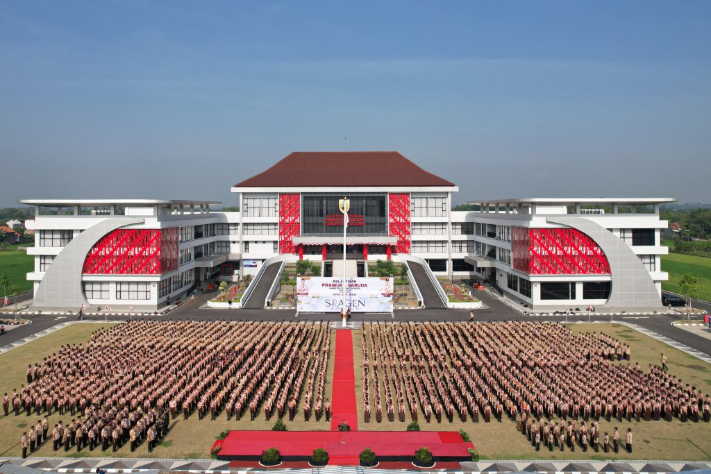 sumber : sragenkab.go.id ( 5.811 anggota Pramuka Garuda )